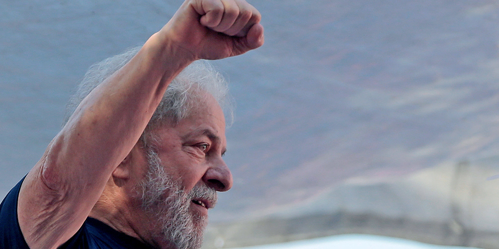 31 octubre: Lula gana la segunda ronda electoral en Brasil. Con Constantino Urcuyo. 