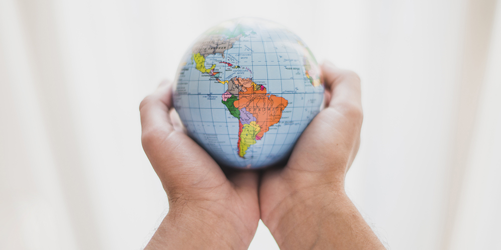 27 enero: Desafíos de la democracia en América Latina.