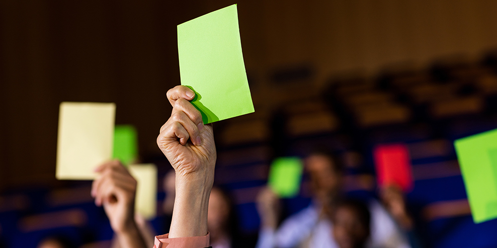 2 febrero: ¿Qué hace una democracia para remozarse si tiene partidos políticos enfermos? Con Álvaro Murillo y Roberto Gallardo.