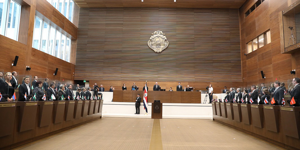 9 mayo: Ejecutivo envió 48 proyectos para discusión en sesiones extraordinarias. Con Vanesa Castroy Kattia Cambronero.