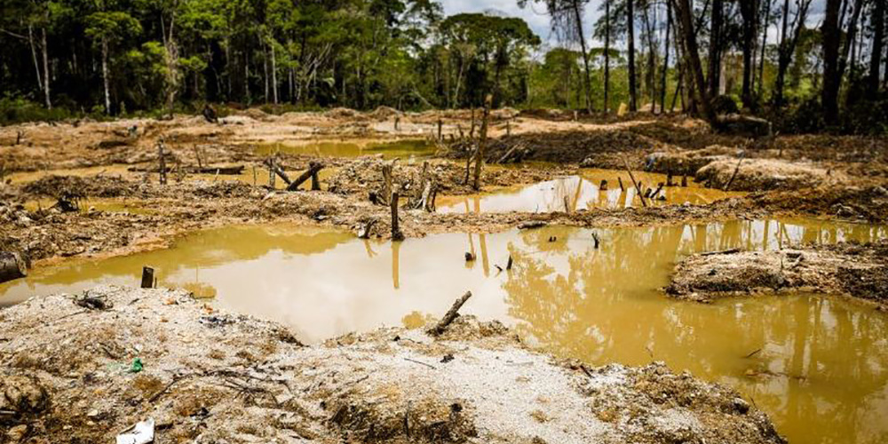 22 abril 2024: Crucitas: tierra de nadie. Con Edgardo Araya.  