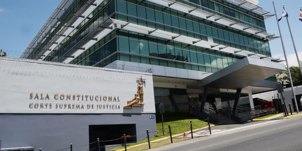 1 agosto: Repercusiones al proyecto fallido de la Ley Jaguar. Con Sergio Araya. 