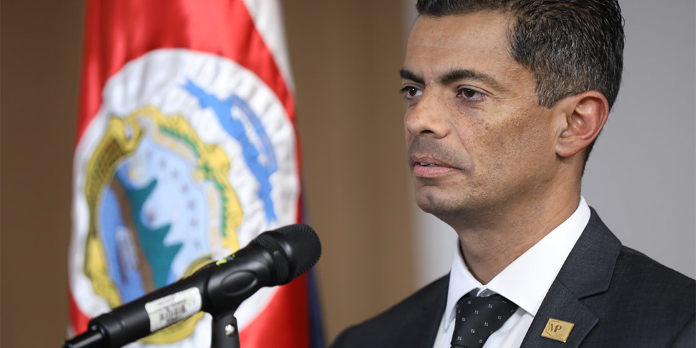 1 noviembre 2024: Investigación al fiscal general Carlo Díaz. Con Gustavo Araya.