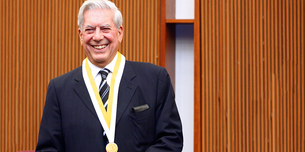 30 abril 2025: El legado de Mario Vargas Llosa. Con Carlos Cortés. 