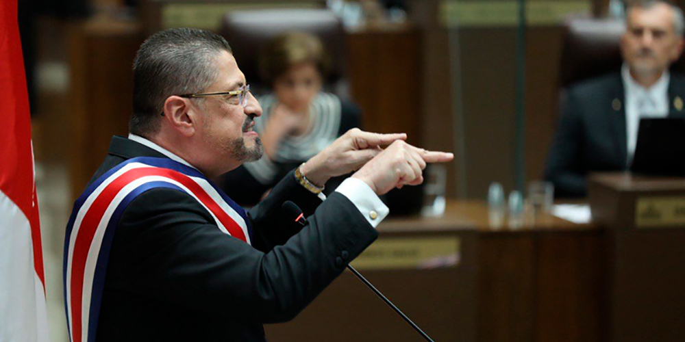 6 mayo 2025: Tercer informe del presidente Rodrigo Chaves a la nación. Con Sergio Araya.