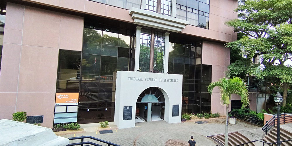 28 agosto 2025: Se eleva la temperatura de la precampaña política. Con Gustavo Araya.  