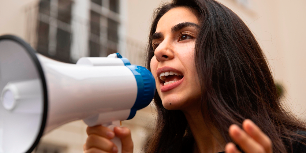 4 noviembre 2025: Detrimento de las herramientas de denuncia. Con Sylvia Meza y Larissa Arroyo