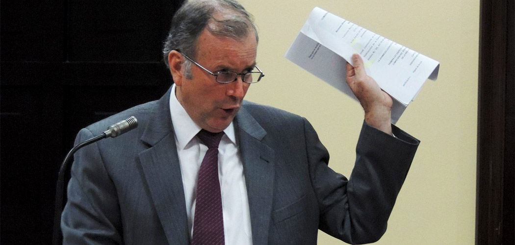 Los desafíos para establecer consensos en el congreso, con Ottón Solís