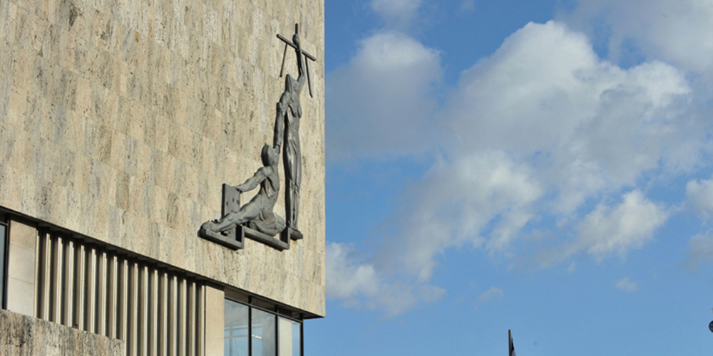 10 de agosto: Se acaba la semana y no terminamos de entender las razones de la Sala Constitucional para prolonga al menos un año y medio más el debate sobre el matrimonio igualitario, con Nancy Hernández