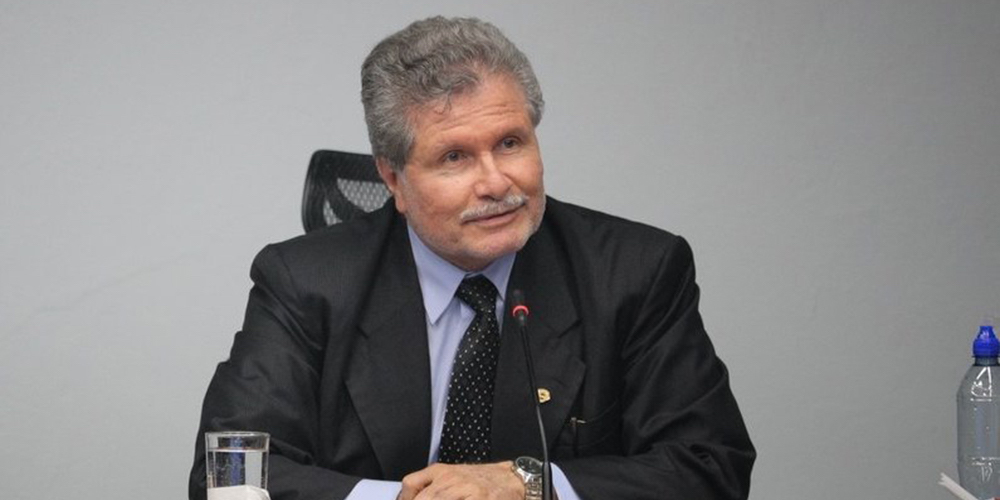 2 de agosto: El magistrado Fernando Cruz electo nuevo presidente del Poder Judicial. Con Evelyn Villareal y Marco Feoli