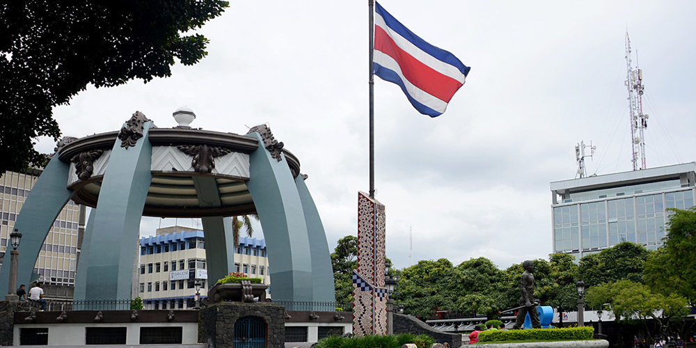 28 diciembre: En nuestro último Hablando Claro del año hacemos un resumen de lo que fue este 2018 y lo que nos puede traer el 2019 en términos de democracia y convivencia, con Gustavo Román