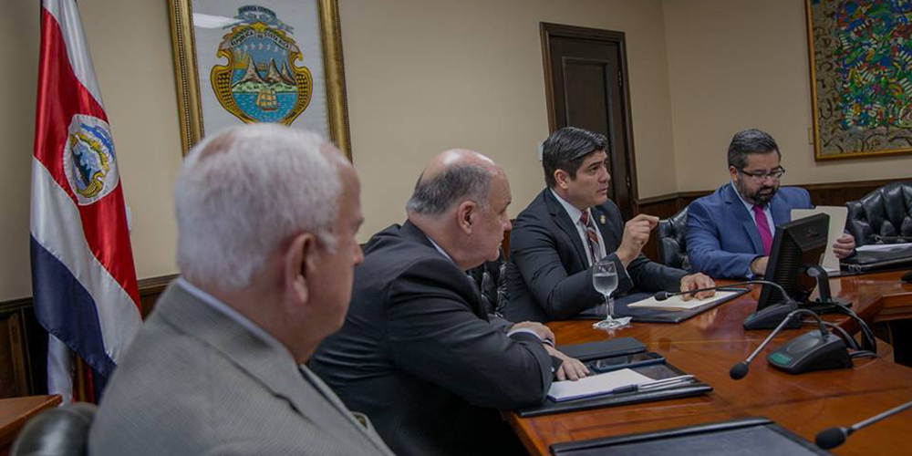 30 de mayo: Análisis de lo sucedido en el SINART, lo que pasa en el Partido Restauración Nacional y las elecciones en Colombia, con el politólogo Rotsay Rosales