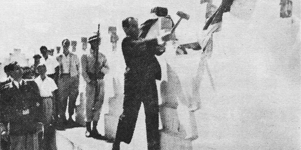 30 noviembre: 70 años han pasado desde la abolición del ejercito, los detalles y las consecuencias de esa decisión histórica los repasamos con la historiadora Mercedes Muñoz Guillén.