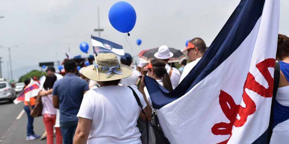 6 noviembre: 60 días del tercer trimestre del curso lectivo malogrado para (al menos) la mitad de los chicos de la educación pública costarricense, debido a una huelga que se convirtió en un fin en sí misma, con Edgar Mora 