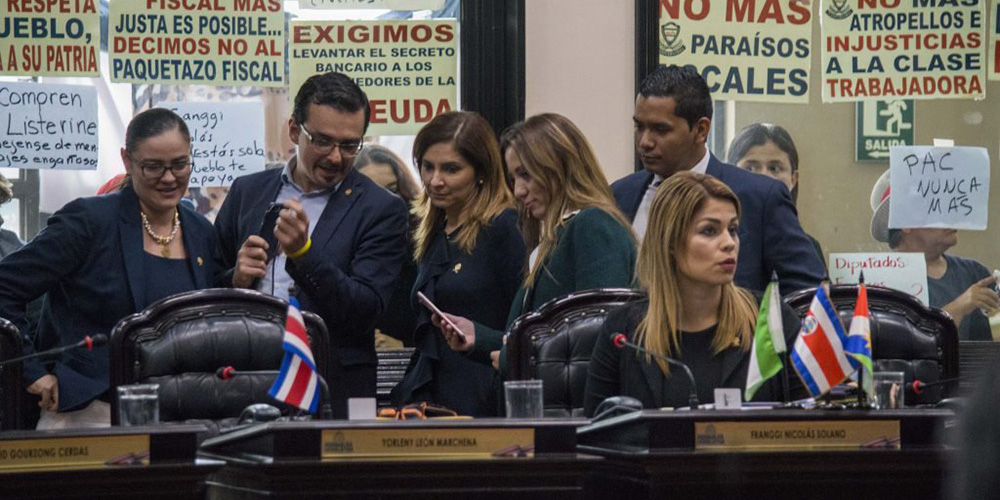 15 octubre: Analizamos el estudio realizado por el Instituto de Investigaciones en Ciencias Económicas (IICE) de la Universidad de Costa Rica sobre el proyecto de reforma fiscal y aclaramos algunas dudas, con José Antonio Cordero y Rudolf Lücke.