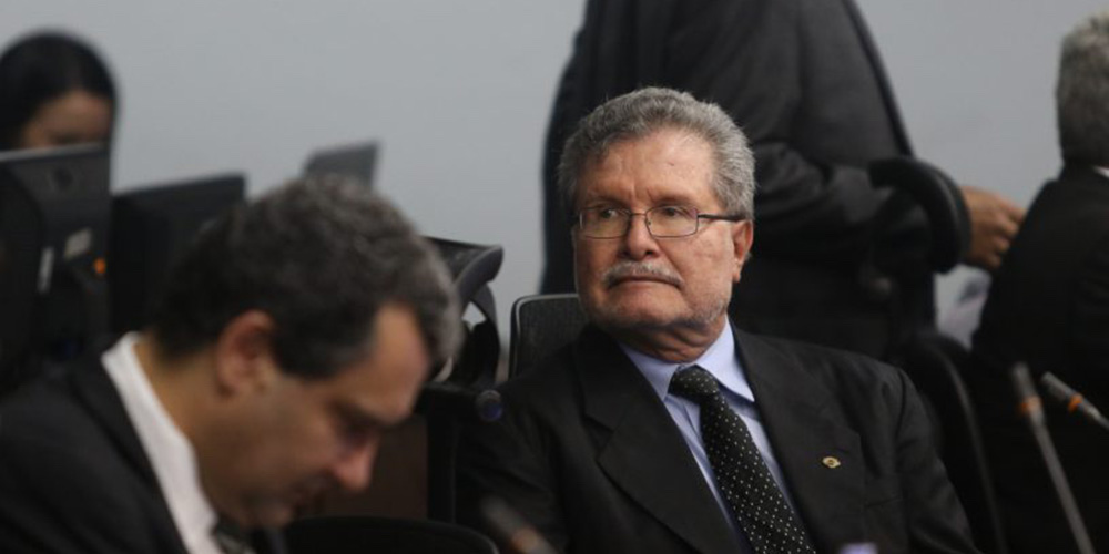 16 octubre: La Corte Suprema de Justicia define este martes su posición sobre la reforma fiscal aprobada en primer debate por 35 diputados, con Rubén Hernández y Gustavo Araya.