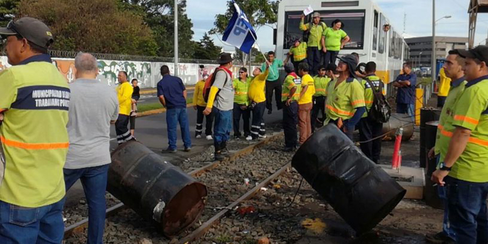 11 Setiembre: Analizamos la conducción sindical del movimiento y la gestión del gobierno del Presidente Carlos Alvarado en este primer día de huelga, con Gustavo Araya y Saúl Buseta