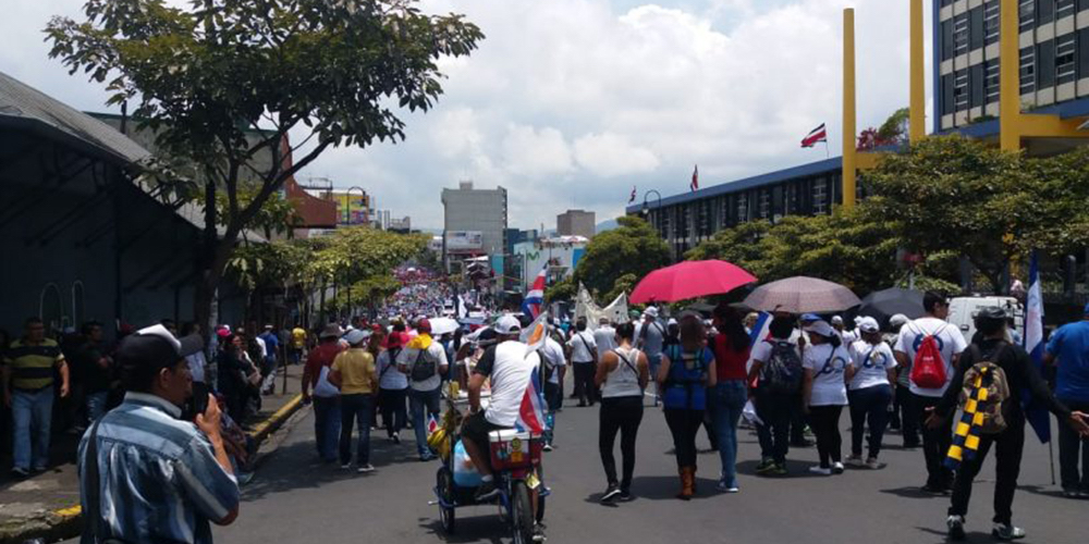 12 Setiembre: ¿Cuál es el objetivo final perseguido y cuál el resultado alcanzado en las movilizaciones sindicales y gremiales de reciente data?. Con Steffan Gómez