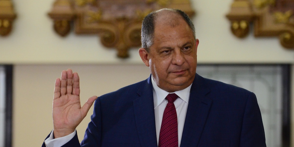 21 de setiembre: Luis Guillermo Solís tras su comparecencia en el Congreso