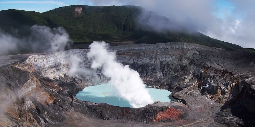 El despertar del Volcán Poás y sus consecuencias, con Blas Sánchez, Gerardo Soto y Julia Ardón.