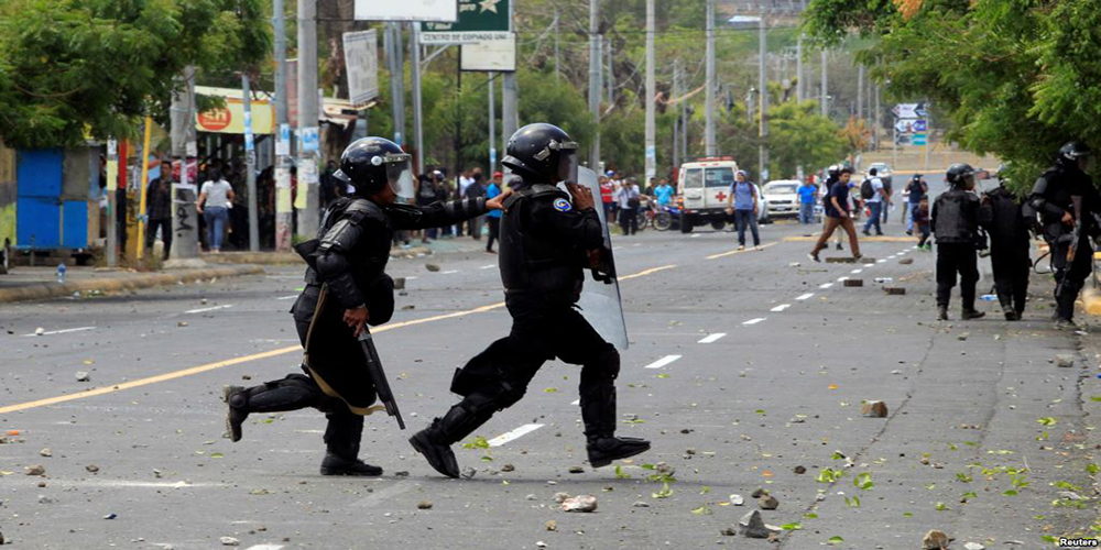 23 de abril: Las noticias indican que Nicaragua se ha convertido en estos días en una tragedia en desarrollo. El saldo de la cruda represión del gobierno de Daniel Ortega y Rosario Murillo contra las manifestaciones callejeras en casi todo el país mantien
