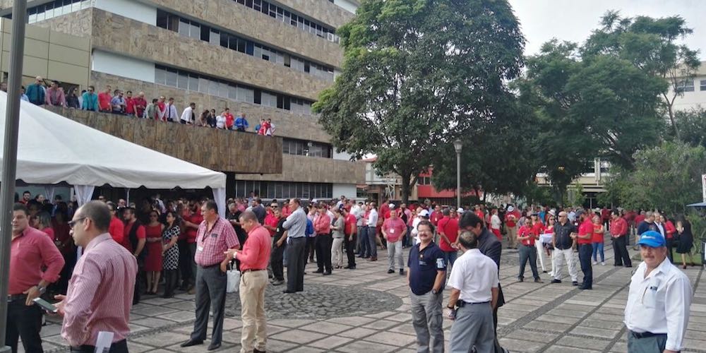 El final de la huelga del Poder Judicial, con el Presidente de la Corte Suprema de Justicia Carlos Chinchilla y con Ronald Segura, Presidente de la Asociación Costarricense de Fiscales (ACOFI)