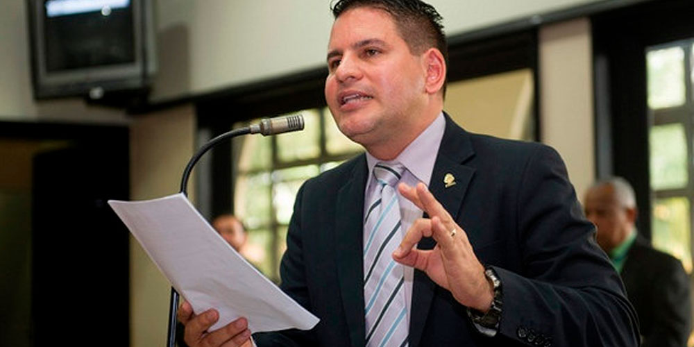 12 de enero: el candidato del Partido Restauración Nacional se presenta con una oferta marcada por los principios cristianos, con Fabricio Alvarado.